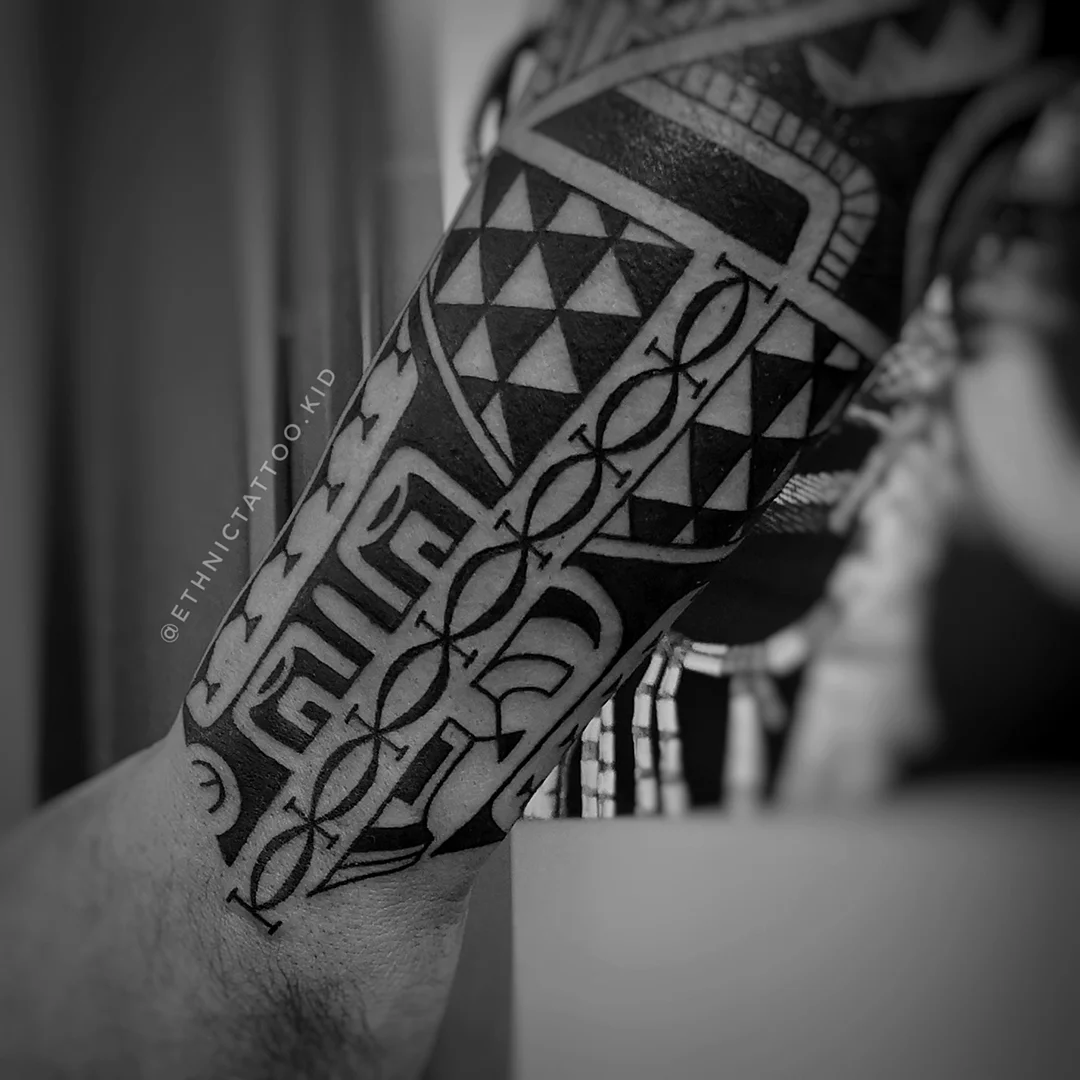 Detalle de tattoo marquesano inspirado en polinesia por ethnictattoo.kid en Guadalajara