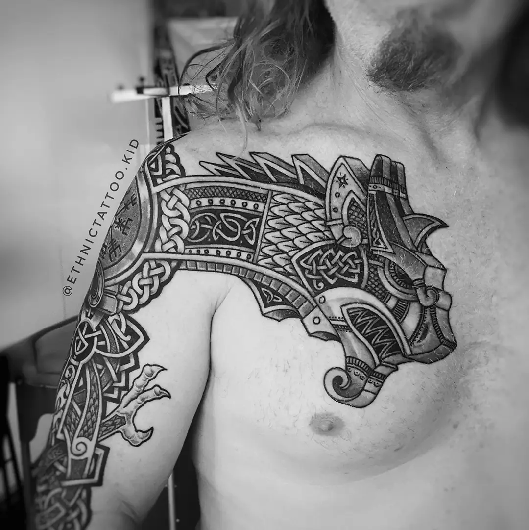 Tatuaje dragón vikingo, norse, nórdico, hecho por ethnictattoo.kid en Ajalvir, Madrid